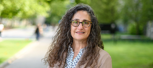 Dr. Robyn Klein 